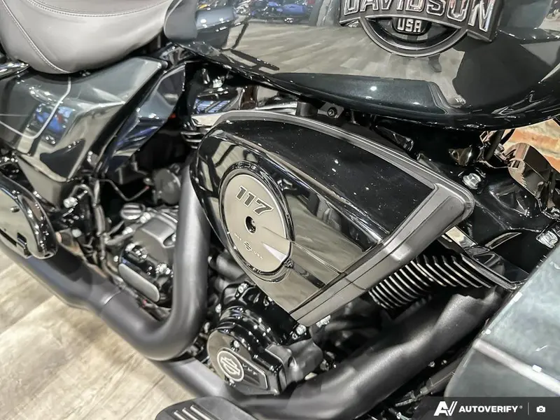 2026 Harley-Davidson Street Glide Limited thumbnail 18
