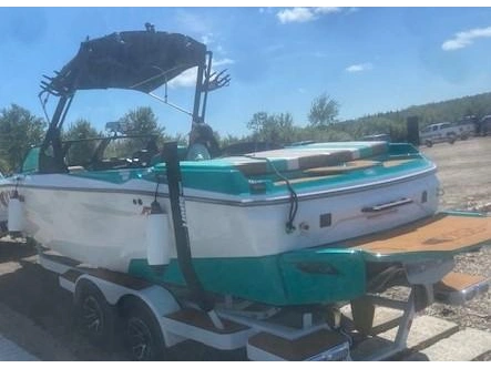 2023 Axis Wake Research A225 alt