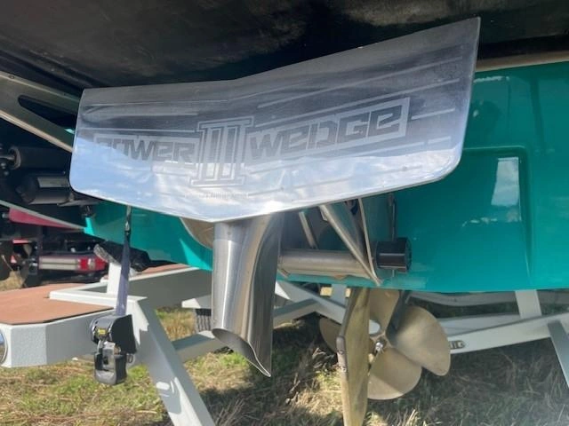 2023 Axis Wake Research A225 alt