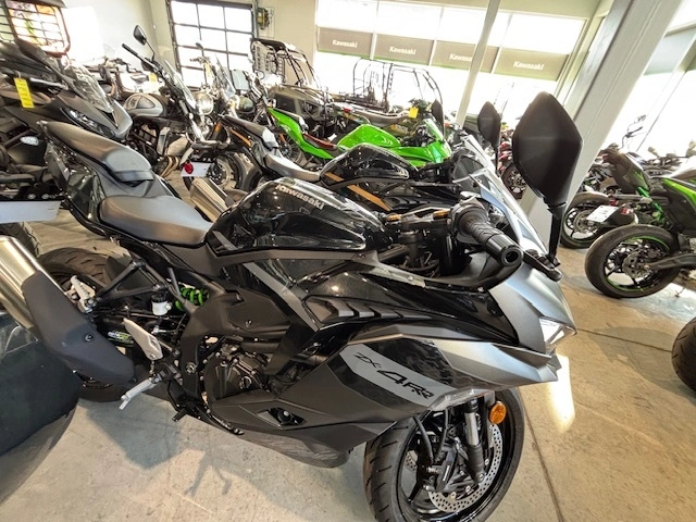 2026 Kawasaki Ninja Zx-4rr Ninja Zx-4rr Zx4rr Zx 4rr 4 Cylindres Zx4 Zx4r Zx- alt