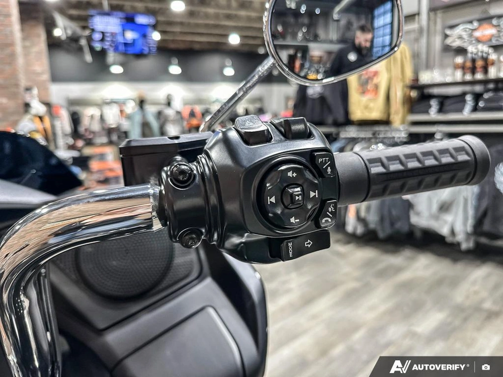 2026 Harley-davidson Road Glide alt