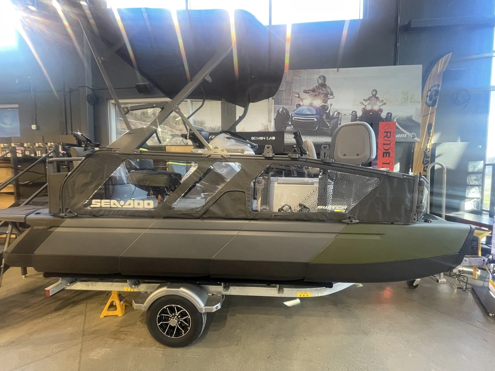 2026 Sea-doo Switch Fish 18' alt