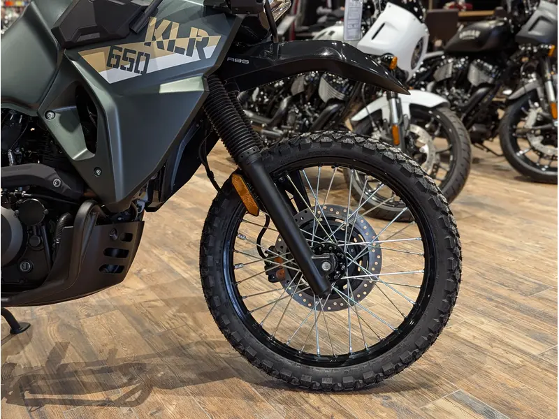 2026 Kawasaki KLR650 Adventure // Metallic Matte Dark Green thumbnail 4