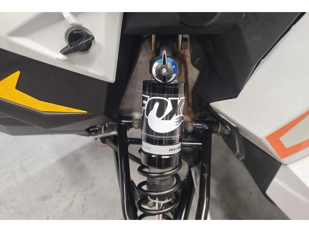 Polaris 800 Titan Adventure 2023 alt