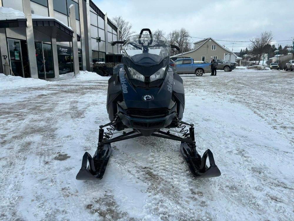 Ski-doo Summit Sp 850 165 2.5 E/s Used 2018 alt
