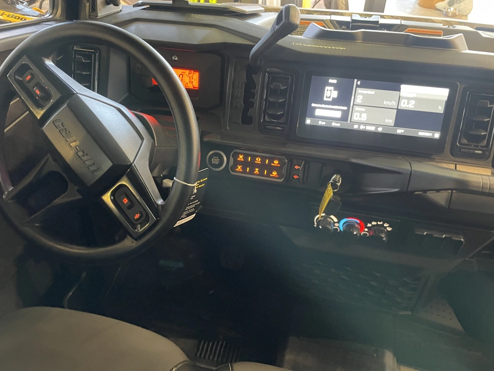 2026 Can-am Defender Max Limited Cab Hd11 alt