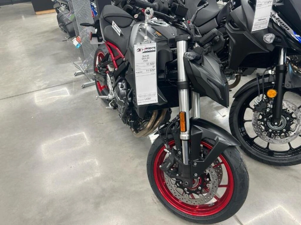 Suzuki Gsx-8s 2025 alt