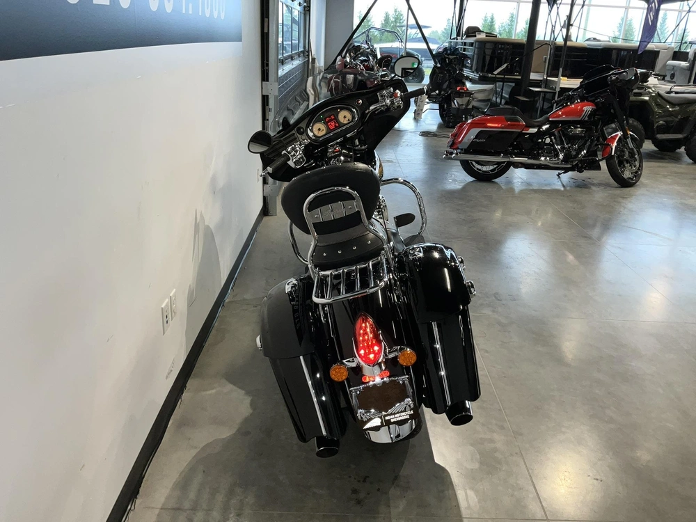 Indian Motorcycle Chieftain 2014 alt