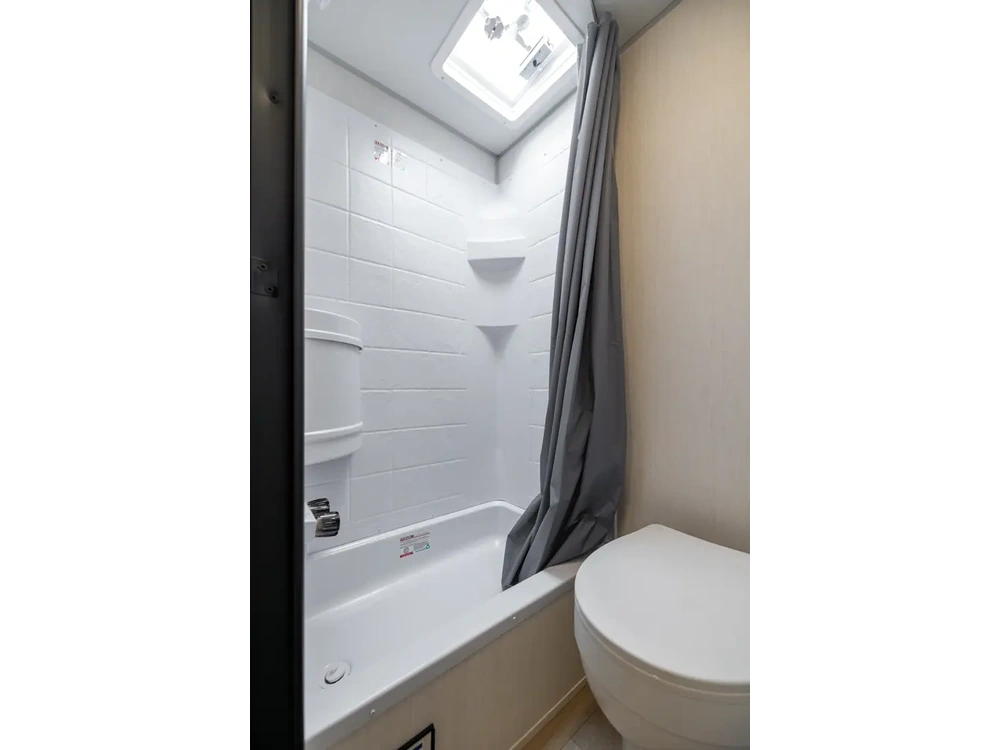 2026 Cherokee 16bhsw Wolf Pup alt