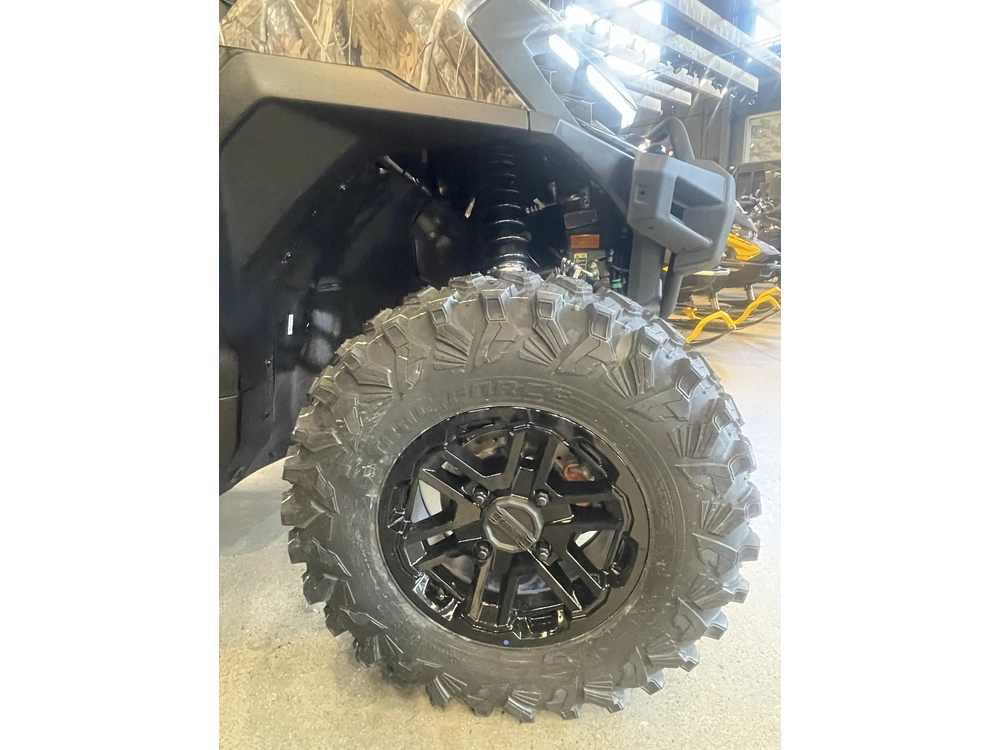 2026 Can-am Defender Max Limited Cab Hd11 alt