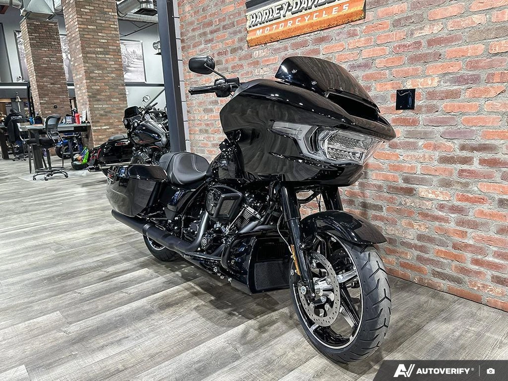 2026 Harley-davidson Road Glide alt