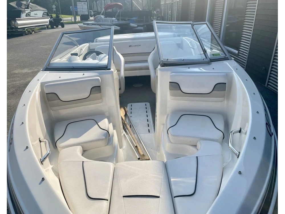 Larson Lx 1750 2010 alt