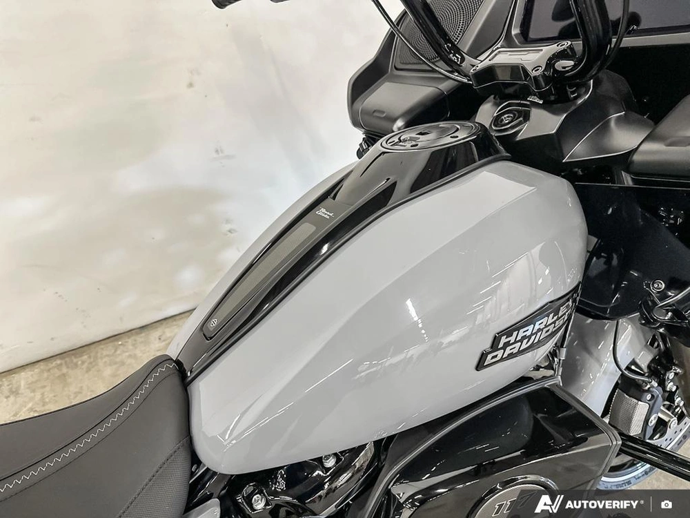 2026 Harley-davidson Road Glide alt