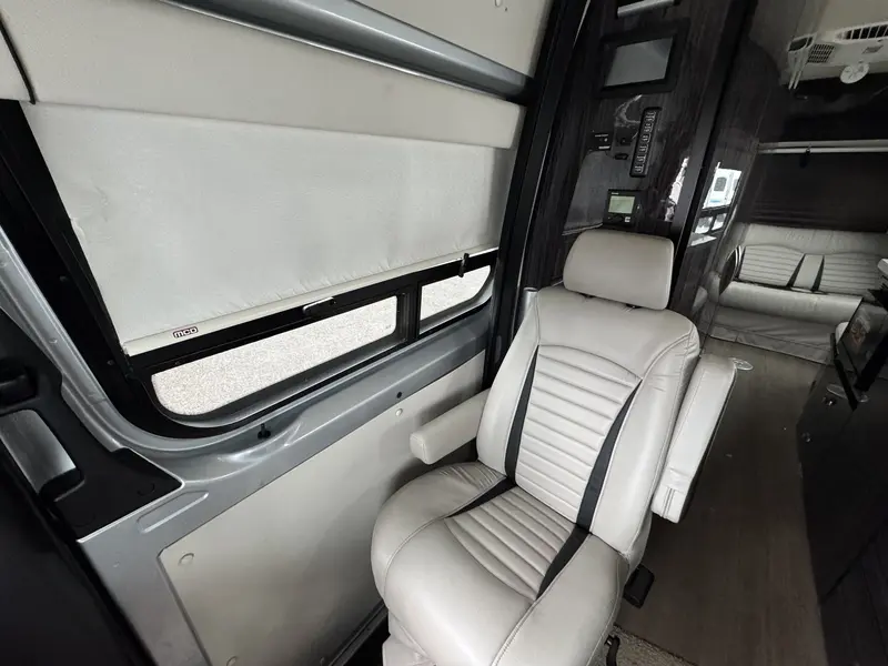 2022 Winnebago ERA 70B thumbnail 11