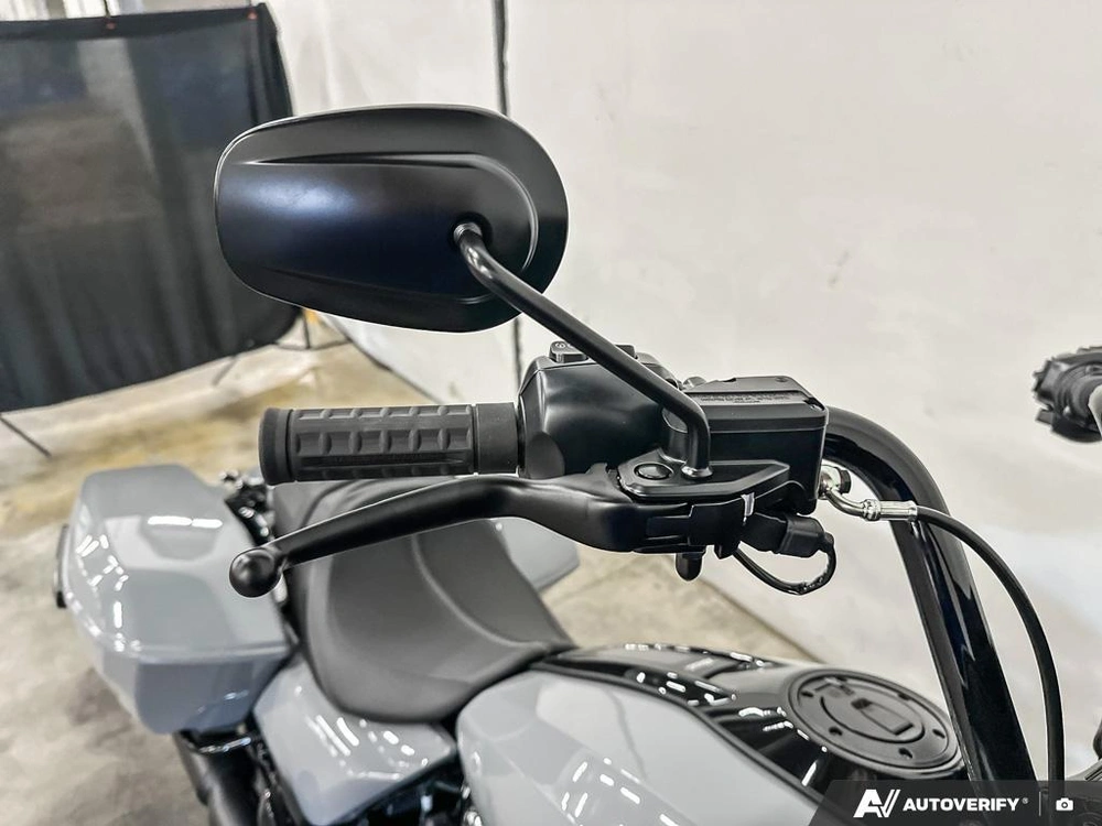 2026 Harley-davidson Road Glide alt