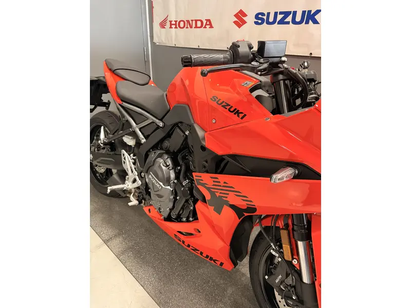 2026 Suzuki GSX-8R GSX8-R