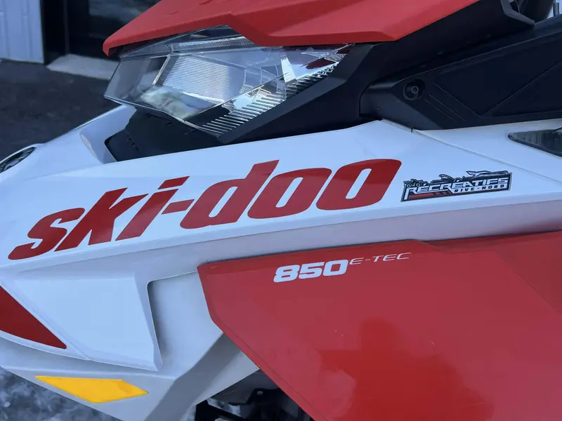 2020 Can-Am BACKCOUNTRY 850 XRS 154 **MOTONEIGE MULTI-SEGMENT PAR EXCELLENCE!!**
