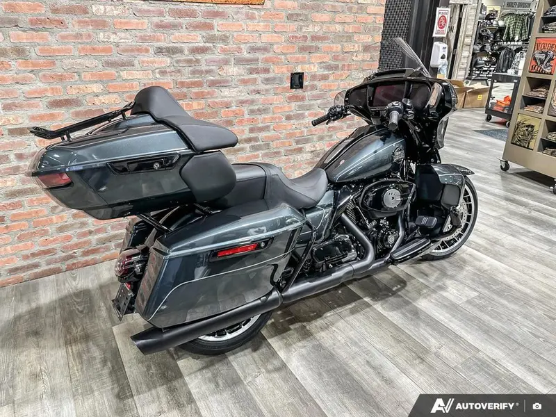 2026 Harley-Davidson Street Glide Limited thumbnail 21