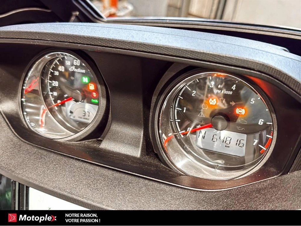 Indian Motorcycle Pursuit 2022 alt