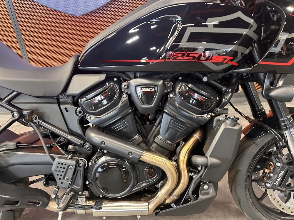 2025 Harley-davidson Adventure Touring alt