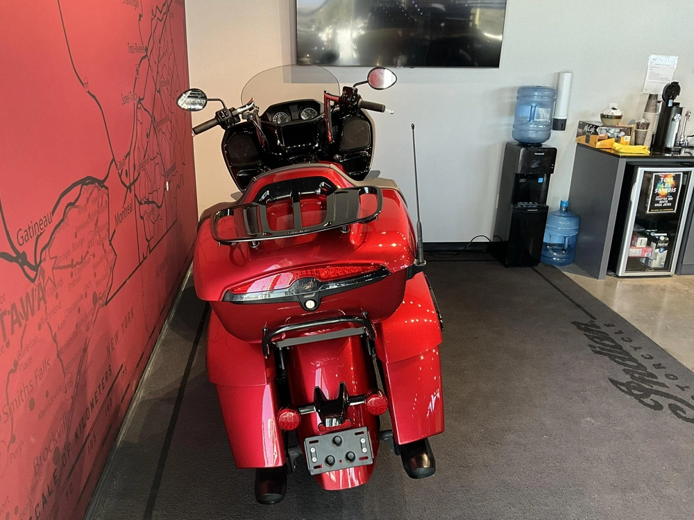 2022 Indian Motorcycle Pursuit Dark Horse alt