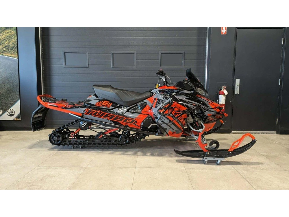 Ski-doo Renegade X 900 Ace Turbo Used 2021 alt