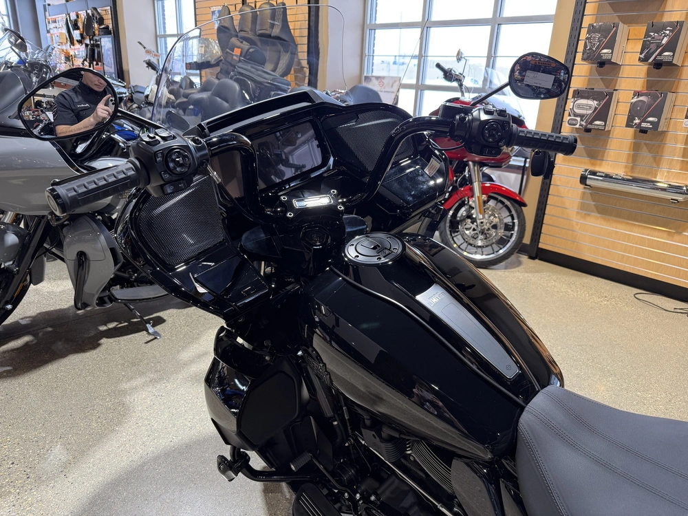 2026 Harley-davidson Road Glide Limited alt