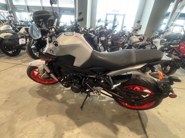 Yamaha Mt09 Mt09 Mt 09 Mt-09 Z900 Bas Km 2020 alt