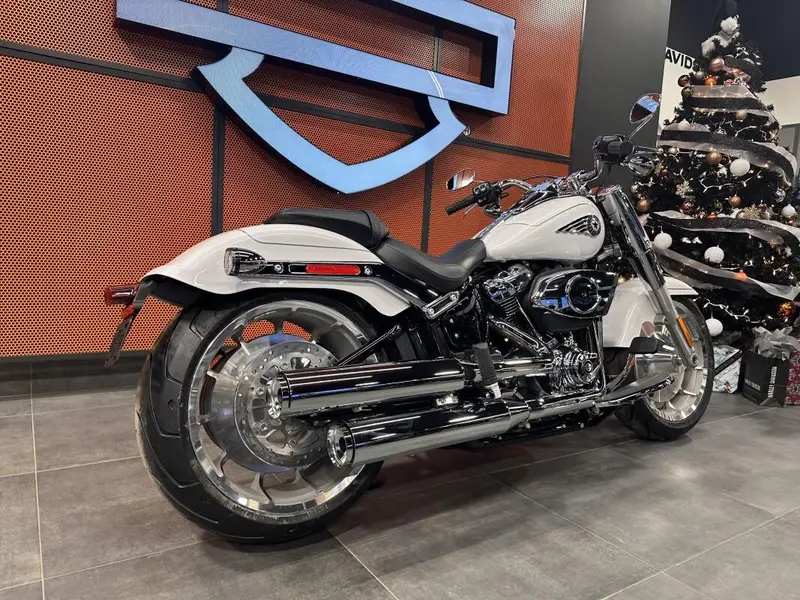 Harley-Davidson Fat Boy® White Onyx Pearl - Chrome 2026