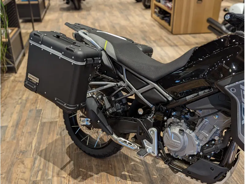 2026 CFMOTO IBEX 450 // Tundra Grey w/ Hard Boxes, Heated Grips & Heightened Windshield