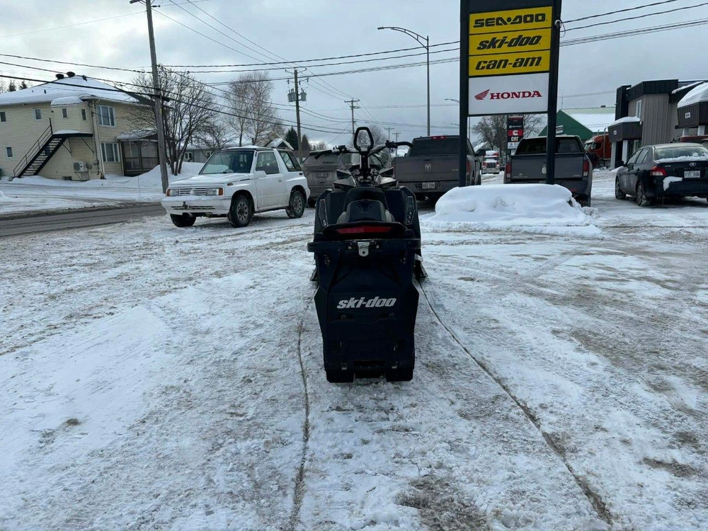 Ski-doo Summit Sp 850 165 2.5 E/s Used 2018 alt