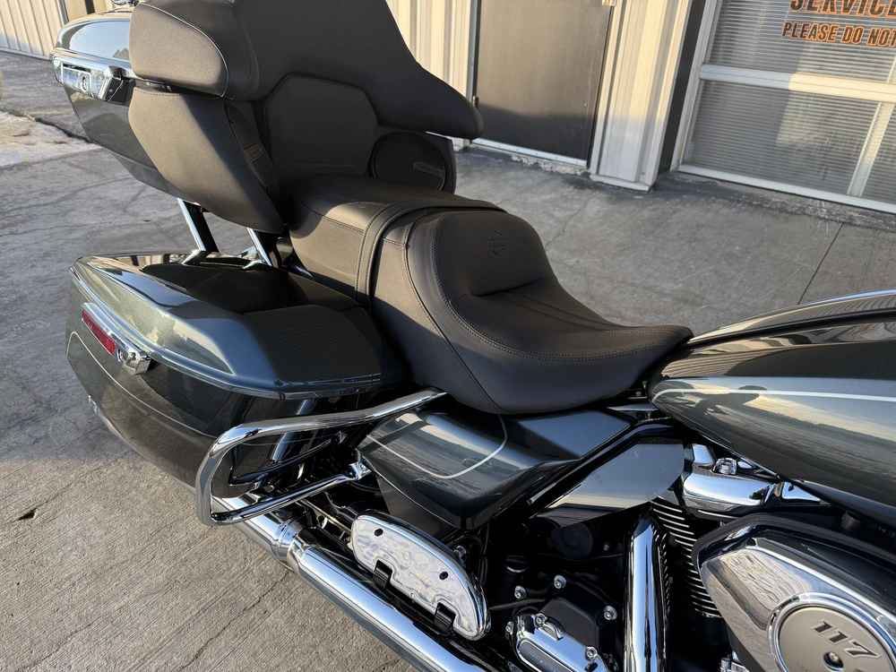 2026 Harley-davidson Road Glide Limited alt