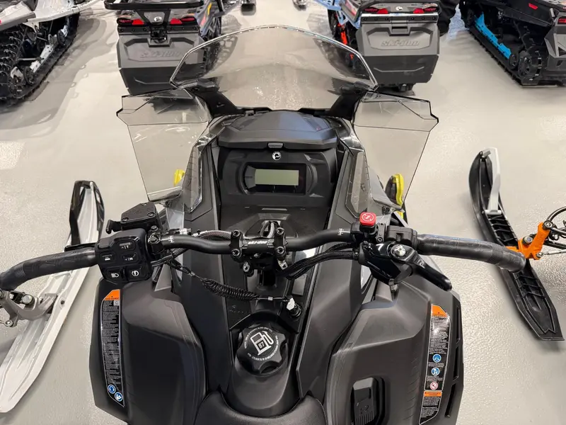 2026 Ski-Doo RENEGADE ADRENALINE 900 ACE