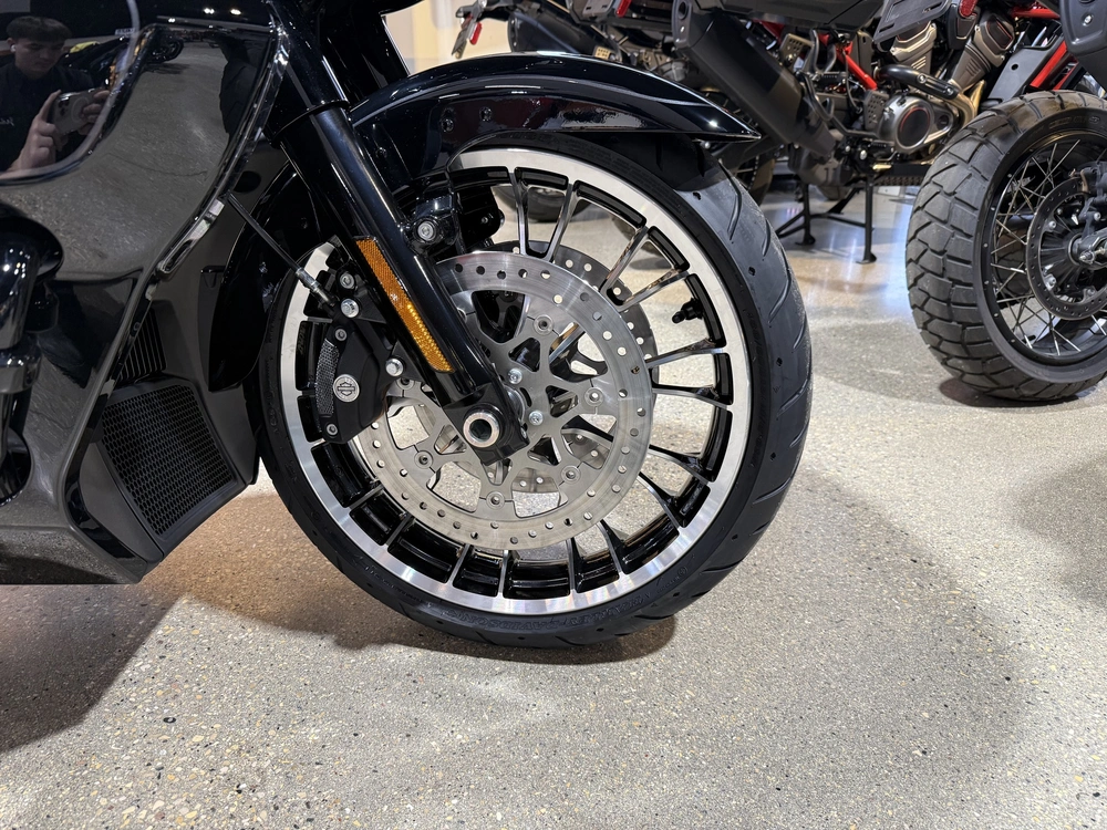 2026 Harley-davidson Road Glide Limited alt