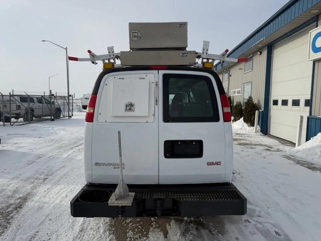 2014 Gmc Savana 3500 Cargo Van alt