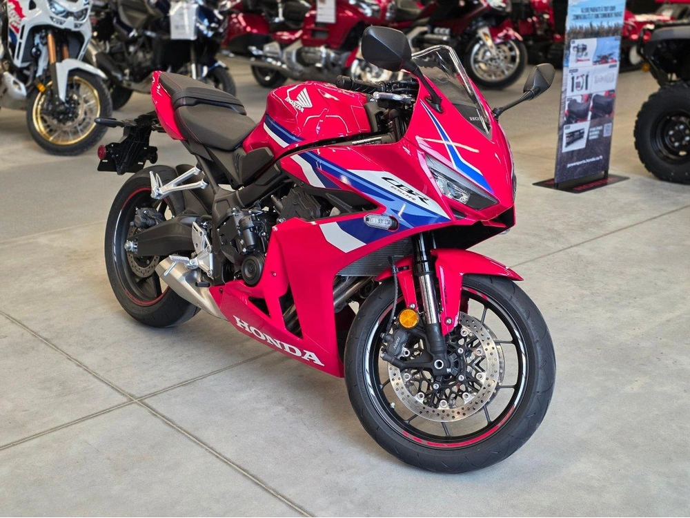 Honda Cbr650ract 2026 alt