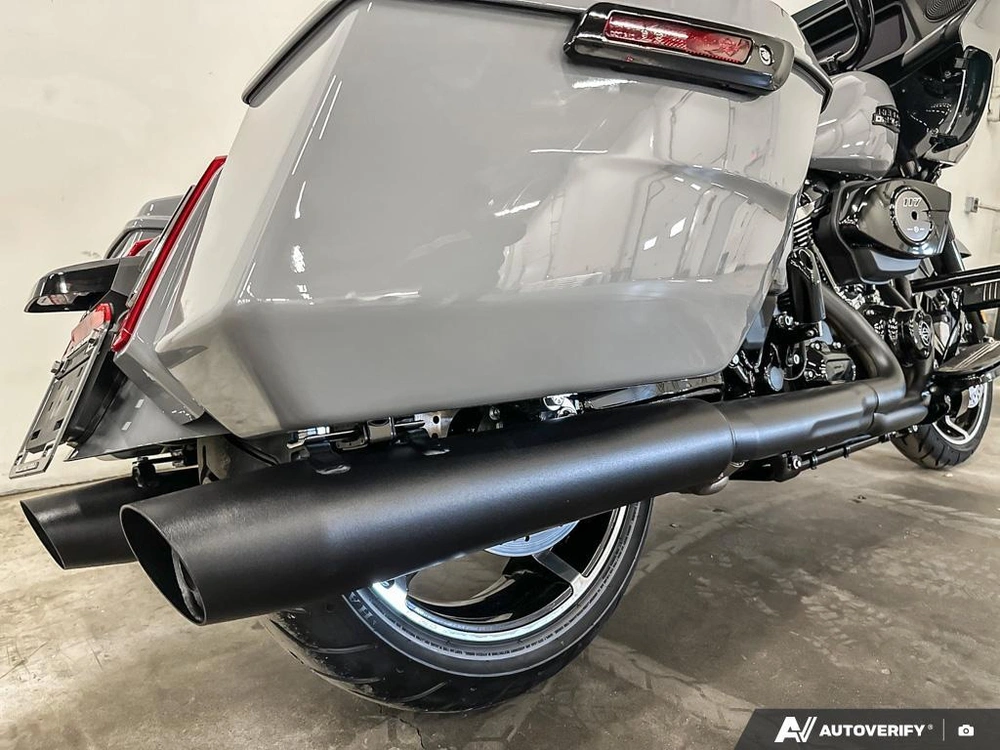 2026 Harley-davidson Road Glide alt