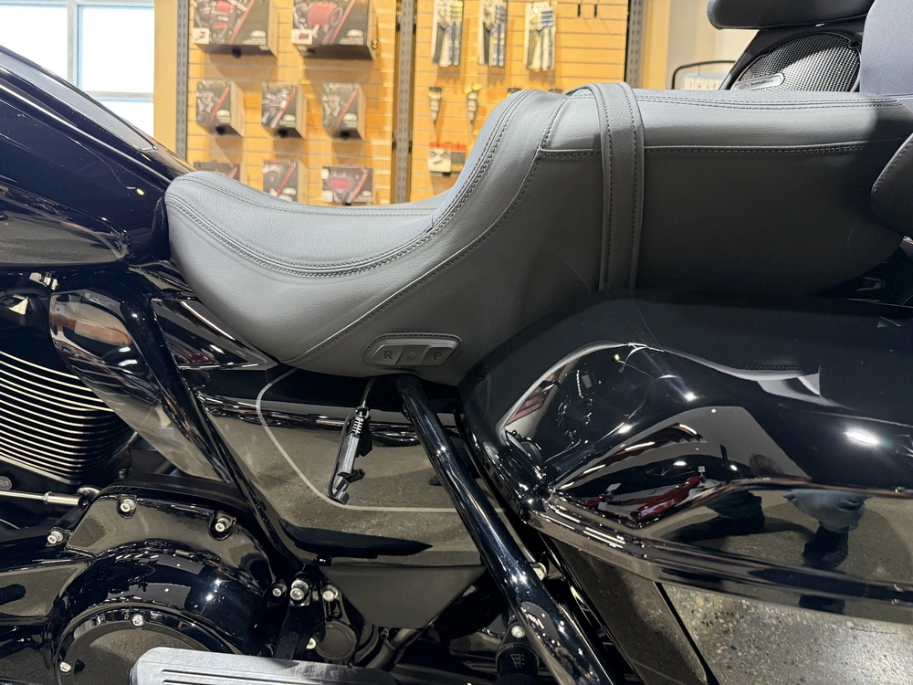 2026 Harley-davidson Road Glide Limited alt