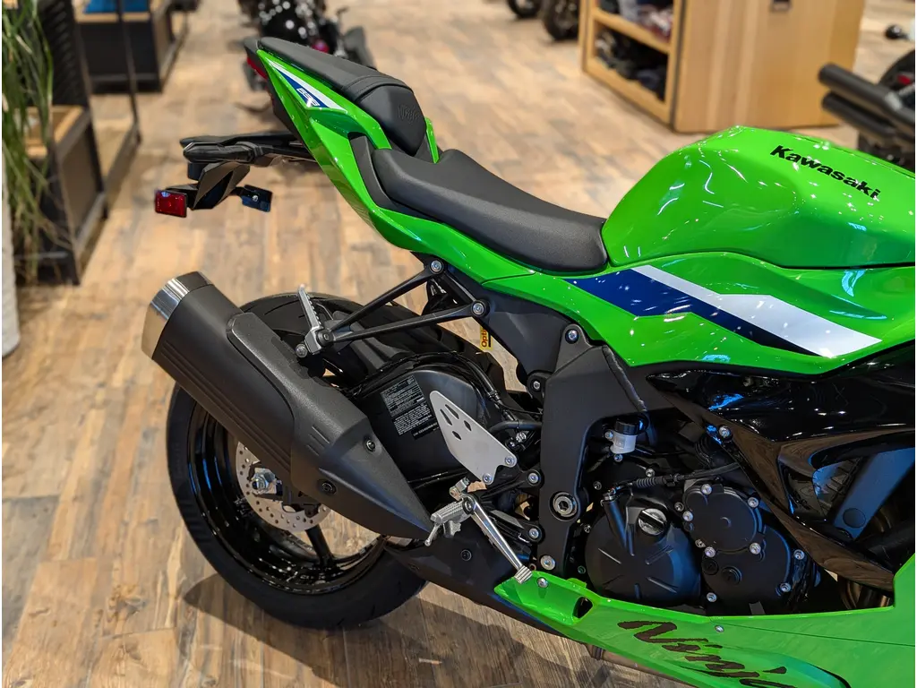 New 2026 Kawasaki Ninja ZX-6R KRT Edition Non-ABS in Headingley