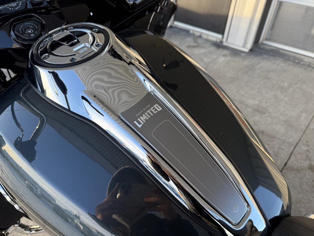 2026 Harley-davidson Road Glide Limited alt
