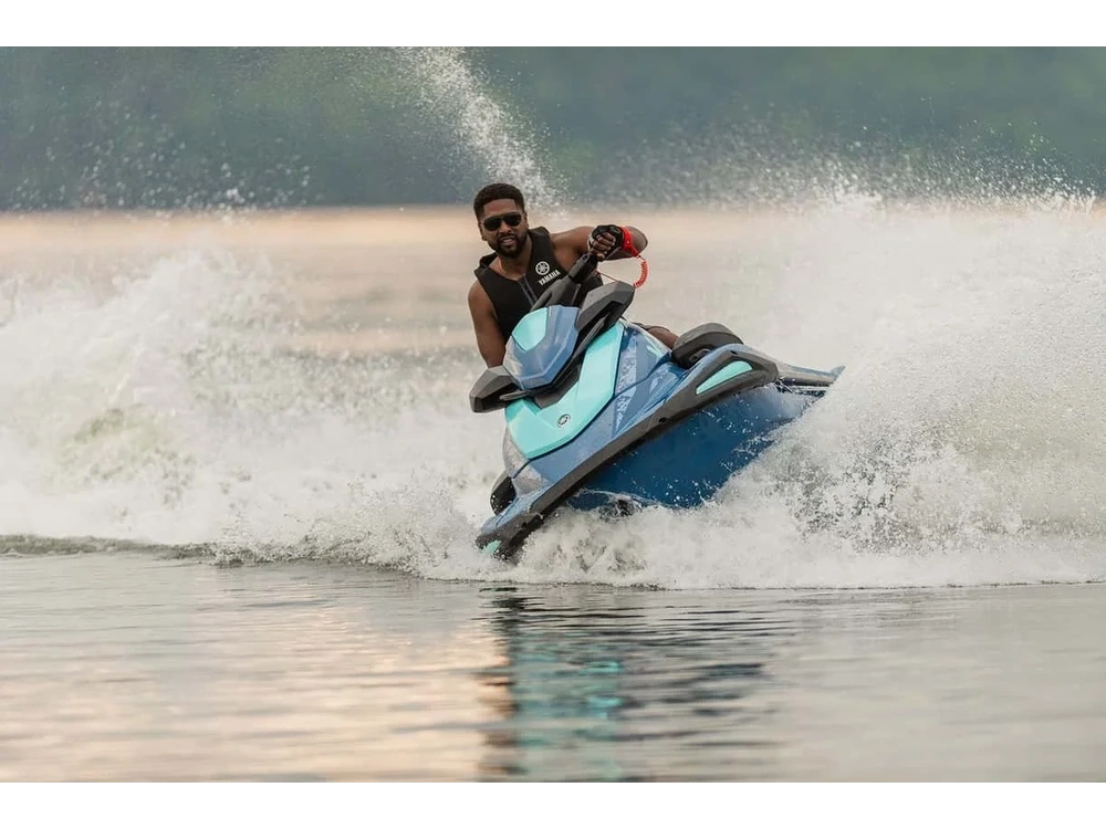 2026 Yamaha Cruiser alt