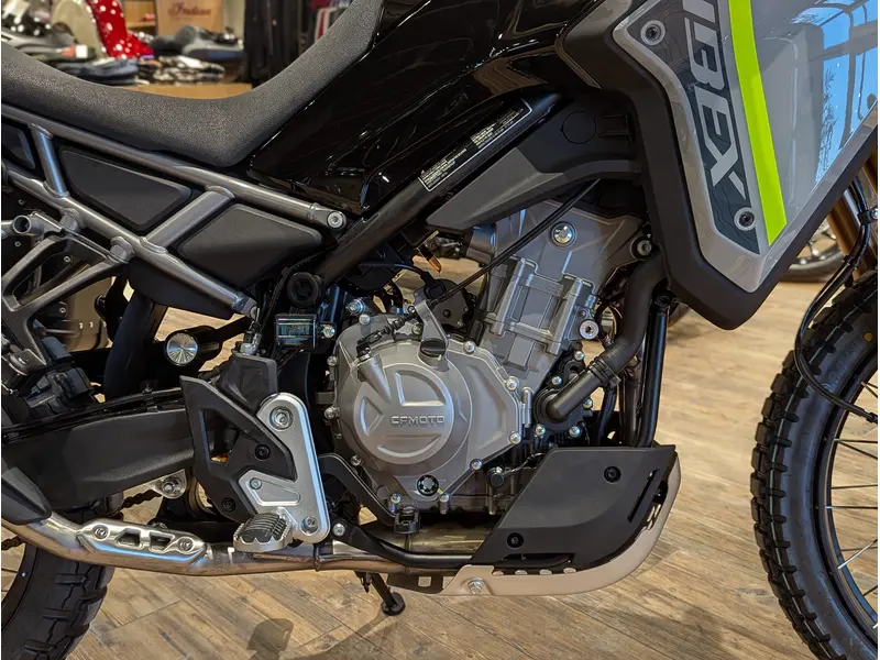 2026 CFMOTO IBEX 450 // Tundra Grey w/ Hard Boxes, Heated Grips & Heightened Windshield