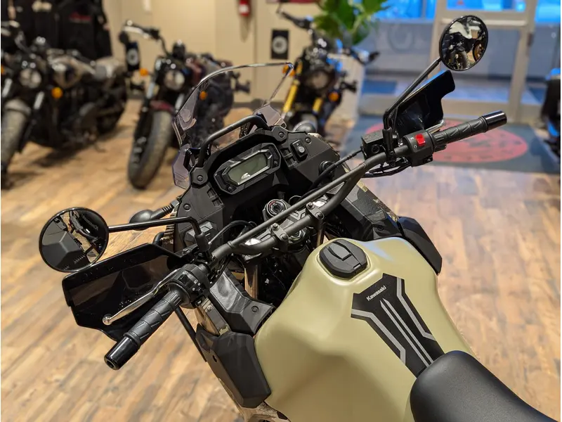 2026 Kawasaki KLR650 Adventure // Cypher Camo Beige (Matte)/Metallic Matte Carbon Gray thumbnail 8