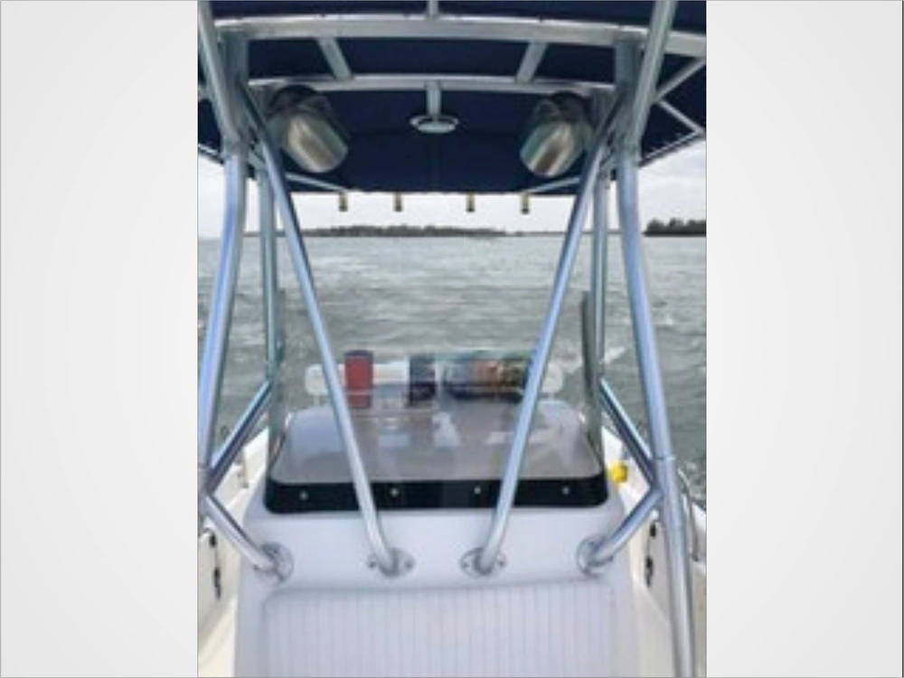 2001 Boston Whaler 220 Dauntless alt