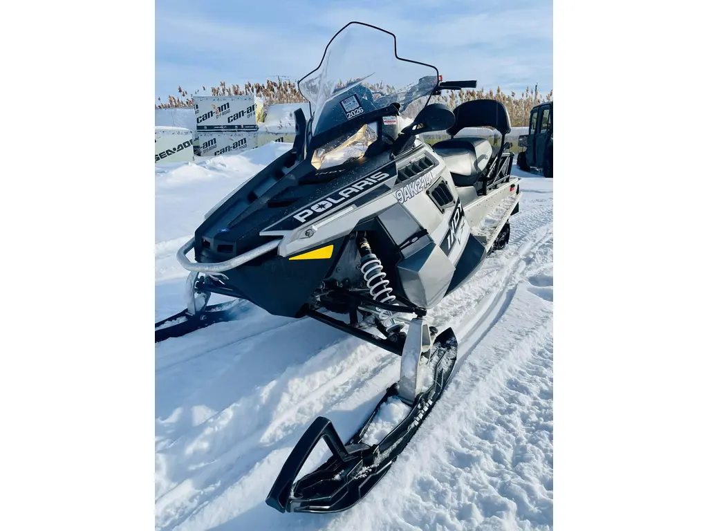 2016 polaris 550 INDY LTX