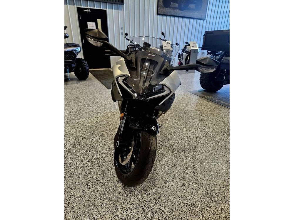 2026 Cfmoto 675ss alt