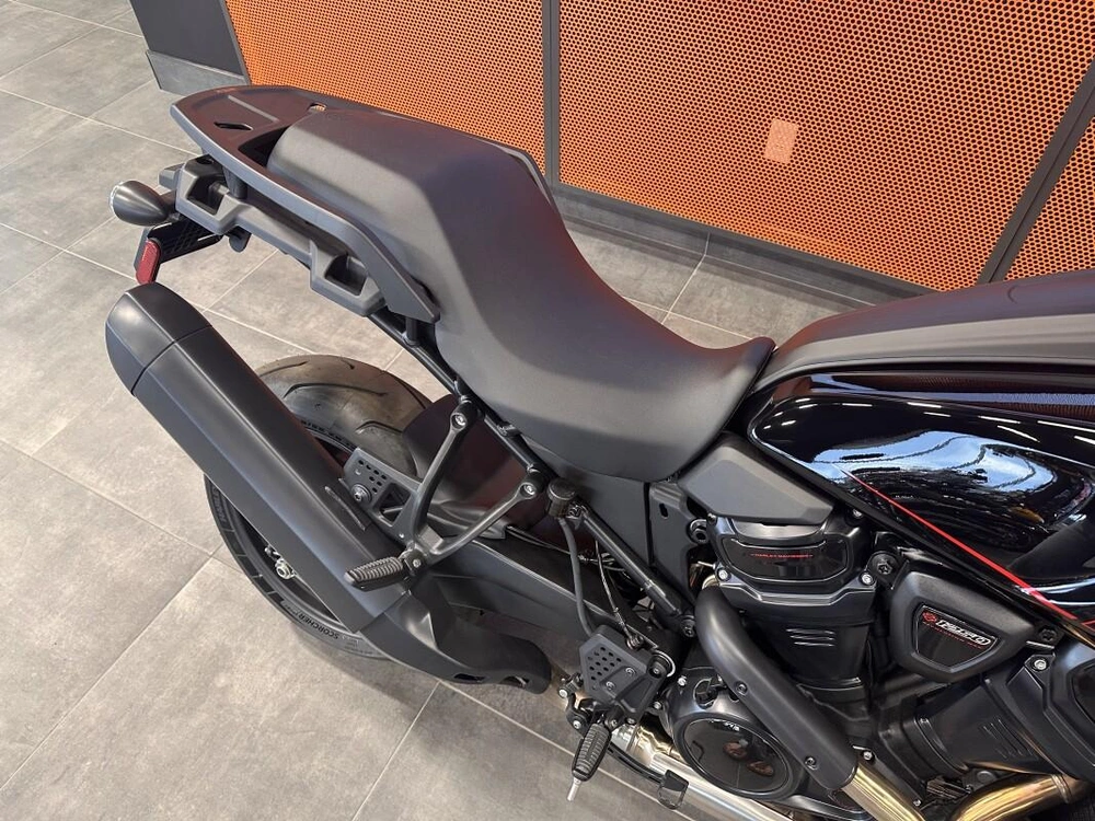 2025 Harley-davidson Adventure Touring alt