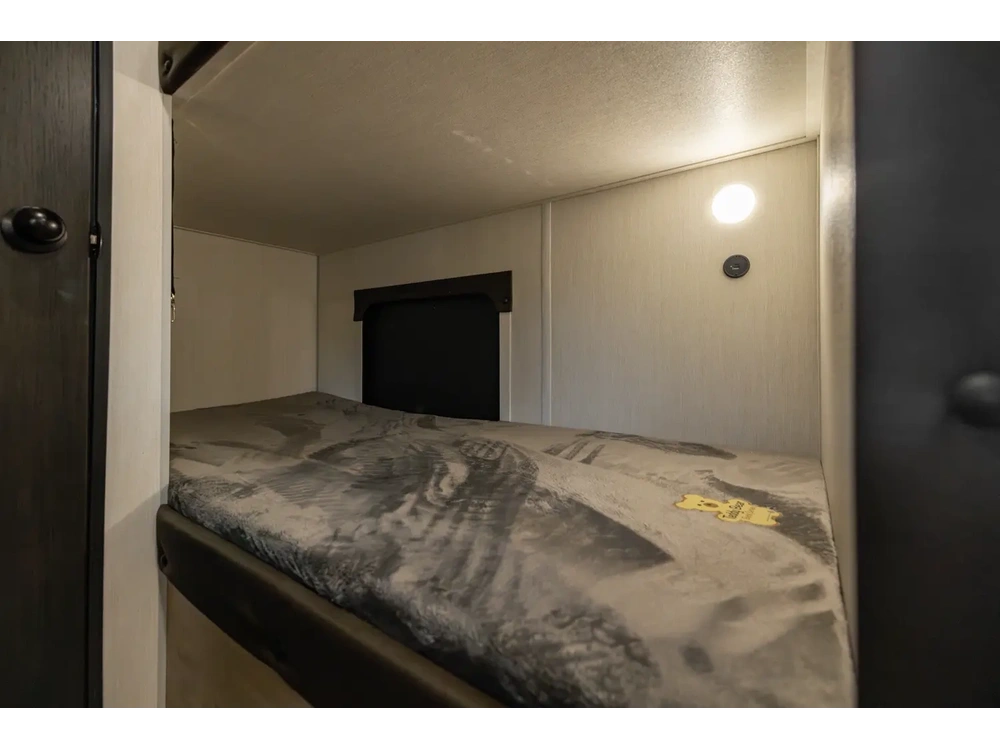 2026 Cherokee 16bhsw Wolf Pup alt