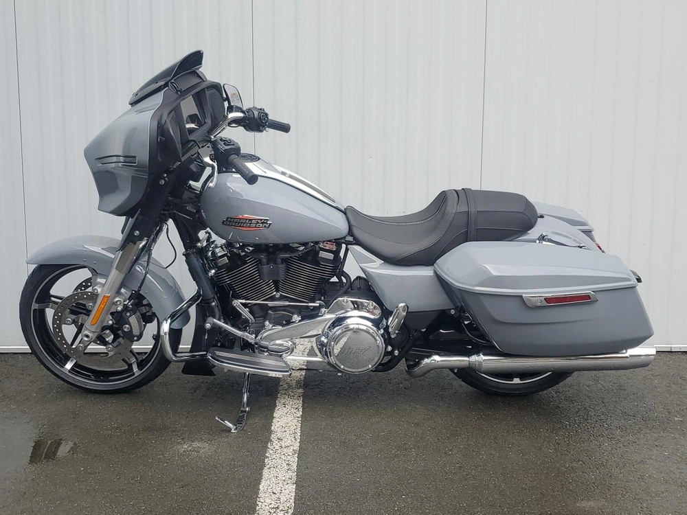 2026 Harley-davidson Flhx - Street Glide® alt