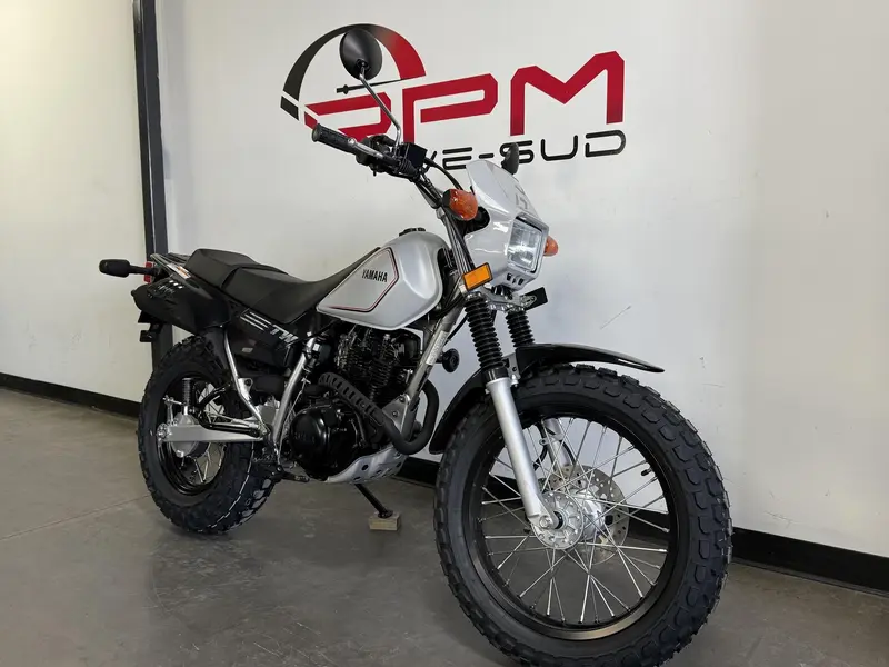 Yamaha TW200 *À partir de 3.99%💳 2026